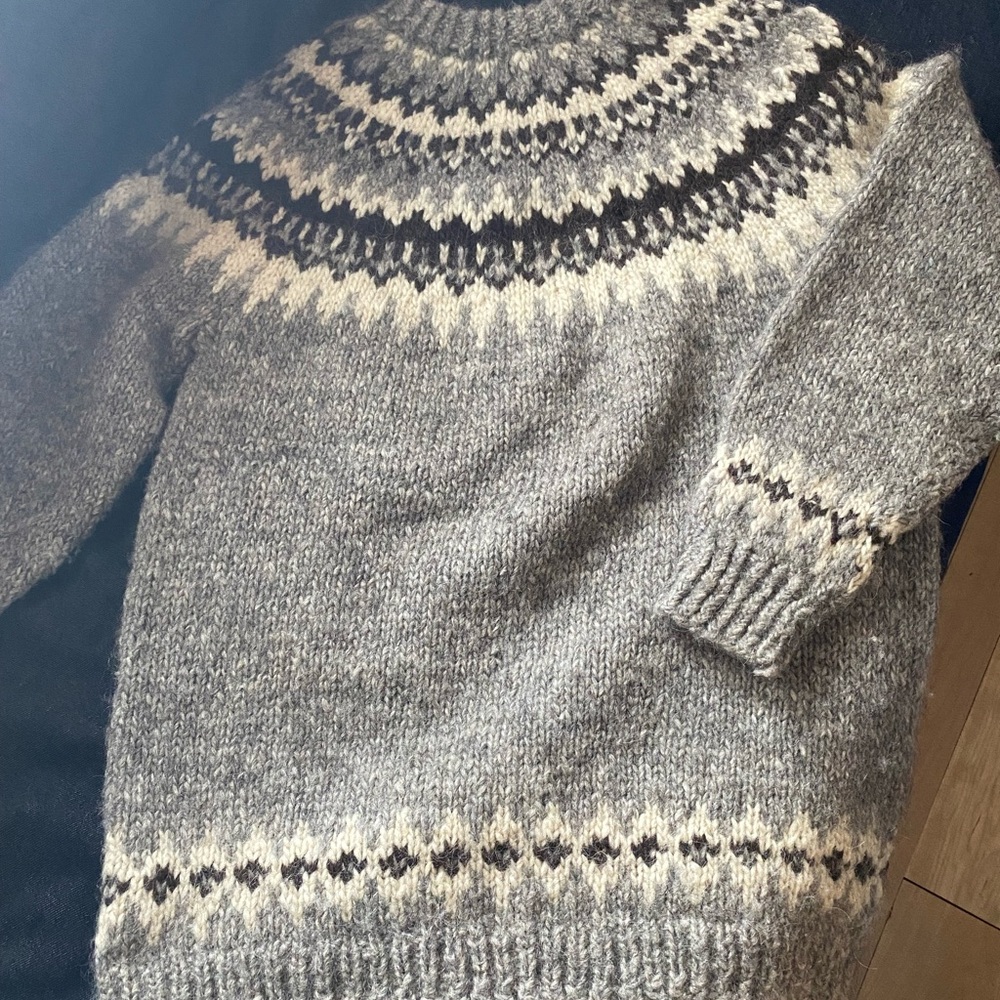 Authentic heavy Icelandic Wool sweater - Picture 3 of 8